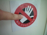486_notouchmr.jpg